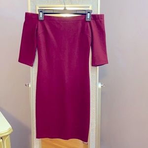 Off the shoulder stretch dress maroon size small